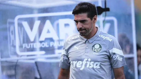 Abel Ferreira durante jogo contra o Mirassol na Arena Barueri. Foto: Ettore Chiereguini/AGIF