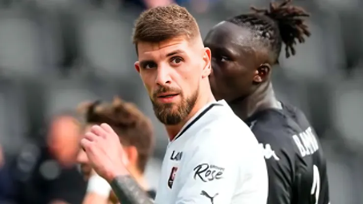 Foto: Arquivo Pessoal/Instagram oficial Xeka - Volante atuando pelo Rennes