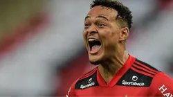 Foto: Thiago Ribeiro/AGIF - Rodrigo Muniz quando atuava pelo Flamengo