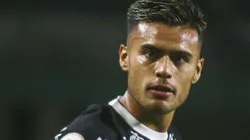 Fausto Vera jogador do Corinthians durante partida contra o Coritiba no estadio Couto Pereira pelo campeonato Brasileiro A 2023. Foto: Gabriel Machado/AGIF