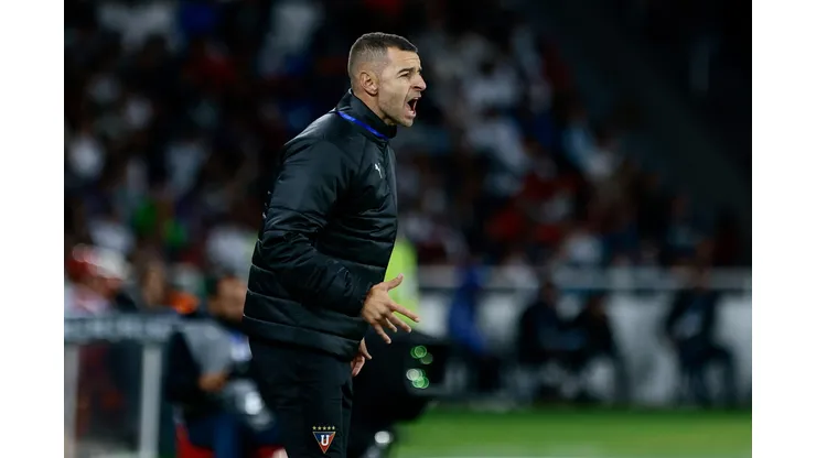 Foto: Franklin Jacome/Getty Images - Auxiliar da LDU analisou o time do Fluminense
