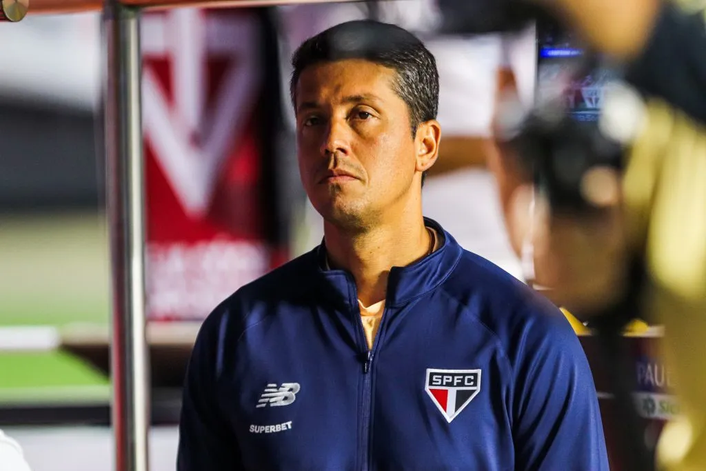 Tiago Carpini não deve ter mais reforços nesta janela de transferências. Foto: Reinaldo Campos/AGIF