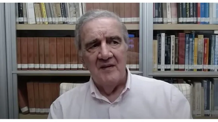 Luiz Gonzaga Belluzzo, ex-presidente do Palmeiras. O economista comandava o Verdão na época que iniciou o problema - Foto: Reprodução Canal Inst. de economia da Unicamp