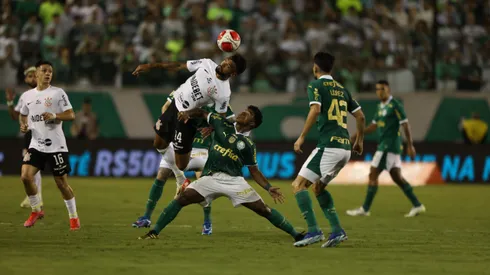 Palmeiras enfrentou o Corinthians pelo Paulistão e saiu com o empate, apesar da vantagem numérica em campo, na Arena Barueri (Foto: Leonardo Lima/AGIF)