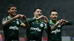 Richard Rios (à esquerda) foi 'sacado' no tira-teima desta 5ª em treino do Palmeiras - Foto: Cesar Greco/Ag. Palmeiras