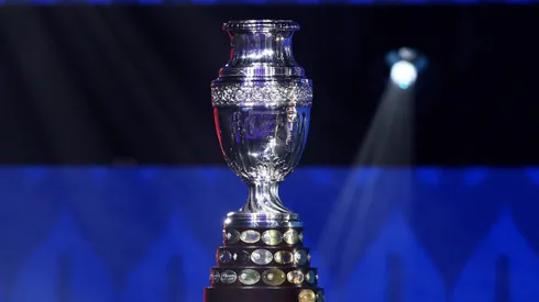 Este troféu foi levantado pela última vez pela Seleção da Argentina. Foto: Megan Briggs/Getty Images