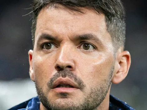 Lacarmón afirma que o gramado não tem culpa e esperava outra postura do Cruzeiro