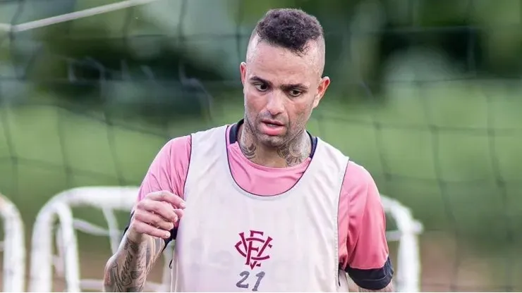 Luan ainda não conseguiu engrenar - Foto: Reprodução/Twitter Vitória.