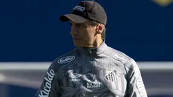 Fábian Bustos teve um desempenho muito abaixo do esperado na Vila e deixou problema - Foto: Ivan Storti/Santos FC