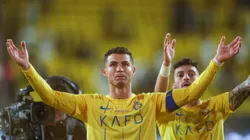 Cristiano Ronaldo comemora com companheiros após vitória do Al-Nassr na Liga Saudita, diante do Al-Fateh (Foto: Yasser Bakhsh/Getty Images)