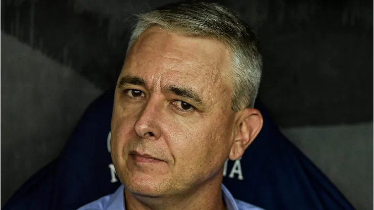 Tiago Nunes pode ter novidades no Botafogo. Foto: Thiago Ribeiro/AGIF