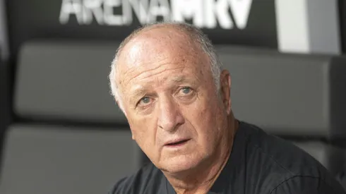 Felipão lida com baixas na defesa. Foto: Alessandra Torres/AGIF