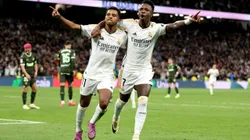 Rodrygo e Vini Jr., dois jovens que saíram do futebol brasileiro para brilhar na Europa. Foto: Florencia Tan Jun/Getty Images.