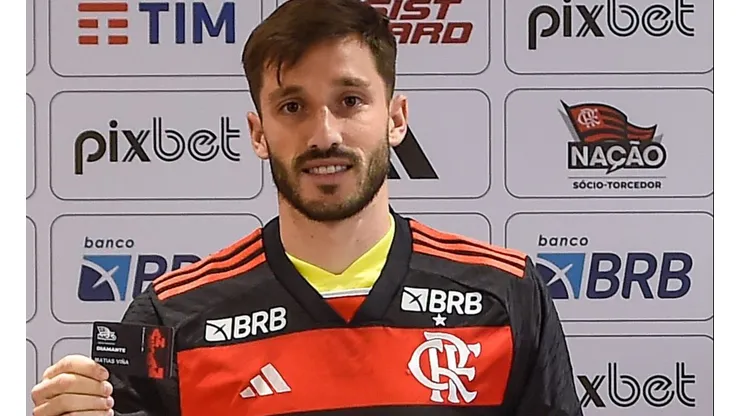 Matías Viña deu declaração que surpreendeu os palmeirenses ao chegar ao Flamengo - Foto: Marcelo Cortes /CRF
