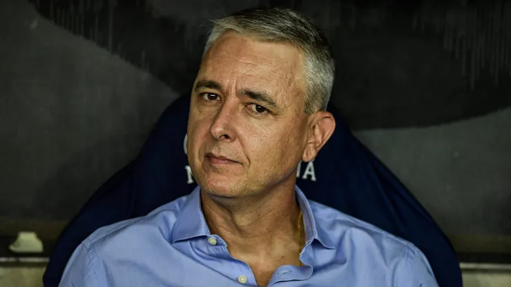 Tiago Nunes revelou bastidores do Botafogo durante coletiva após derrota para o Vasco