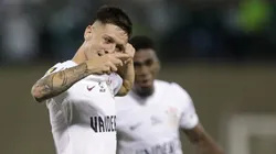 Rodrigo Garro comemorando gol de falta contra o Palmeiras. Foto: Rodrigo Coca / Corinthians