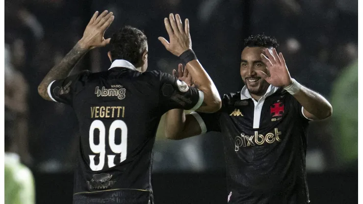 Payet e Vegetti deram show pelo Vasco. Foto: Jorge Rodrigues/AGIF