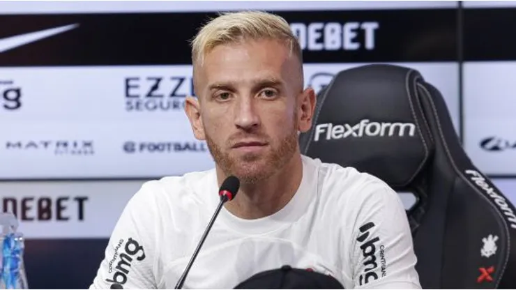 Foto: Rodrigo Coca/Agência Corinthians - Pedro Henrique, reforço do Corinthians, em sua apresentação