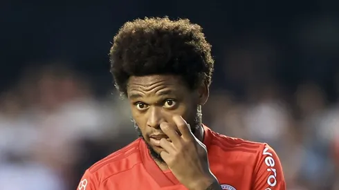 Luiz Adriano foi especulado no Vasco. Foto: Marcello Zambrana/AGIF