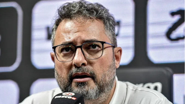 Vasco confirma a saída de zagueiro. Foto: Thiago Ribeiro/AGIF