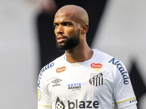 "Melhor que Messias": Torcida do Santos 'aprova' contratação de zagueiro contestado