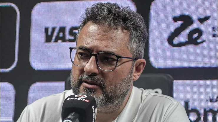 Alexandre Mattos toma atitude no Vasco. Foto: Thiago Ribeiro/AGIF
