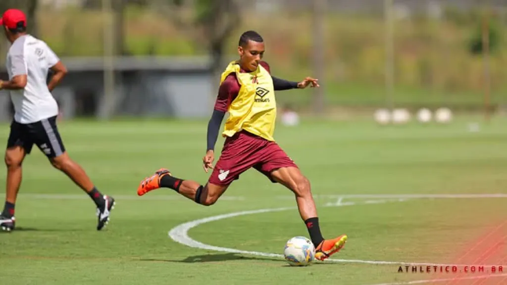 Foto: José Tramontin/Athletico-PR – Madson em treino pelo Athletico-PR