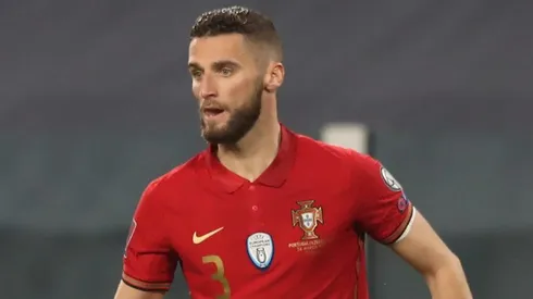 Domingos Duarte tem situação atualizada no Flamengo - Foto: Jonathan Moscrop/Getty Images