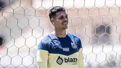 Gabriel Brazão foi surpreendido nos bastidores com futuro no Santos