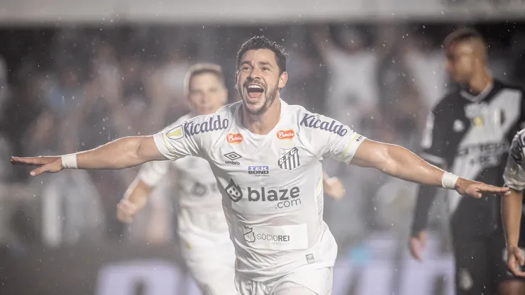 Giuliano, meia do Santos - Foto: Raul Baretta/Santos FC