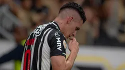 Rodrigo Caetano abriu o jogo sobre a negociação de Pavon com o Grêmio