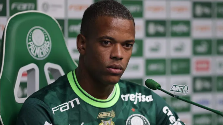 Caio Paulista trocou o trocou o Tricolor por rival e ex-companheiros não perdoaram na zueira Foto: Ettore Chiereguini/AGIF