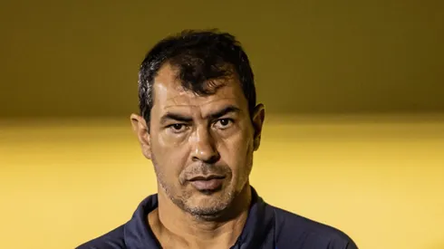 Carille é o treinador do Santos. Foto: Abner Dourado/AGIF