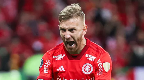 Pedro Henrique encaminha acerto com gigante da Série A. Foto: Maxi Franzoi/AGIF