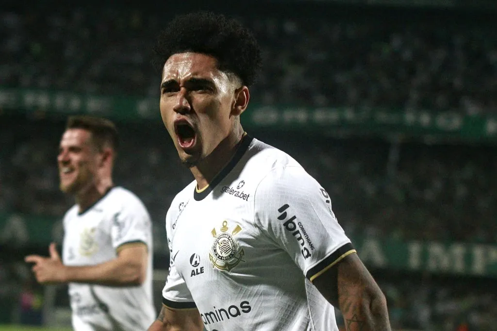 Atlético tentou a contratação de Du Queiroz. Foto: Gabriel Machado/AGIF