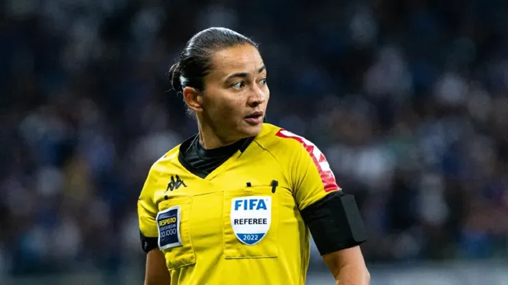 Edina Alves Batista, árbitra de futebol – Foto: Alessandra Torres/AGIF