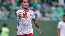 GO - GOIANIA - 02/09/2023 - BRASILEIRO A 2023, GOIAS X INTERNACIONAL - Gabriel jogador do Internacional durante partida contra o Goias no estadio 19 de Outubro pelo campeonato Brasileiro A 2023. Foto: Isabela Azine/AGIF