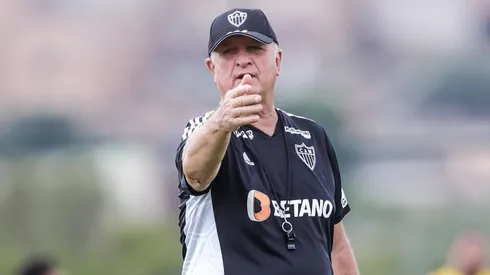 Scolari terá que mudar a equipe pela quinta vez consecutiva - Foto: Pedro Souza / Atlético