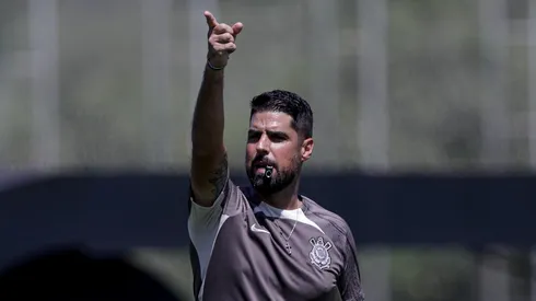 António durante treinamento de ontem (9). Foto: Rodrigo Coca / Corinthians.