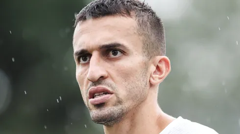 Foto: Reinaldo Campos/AGIF - João Schmidt pelo Santos em treinamento no CT Rei Pelé