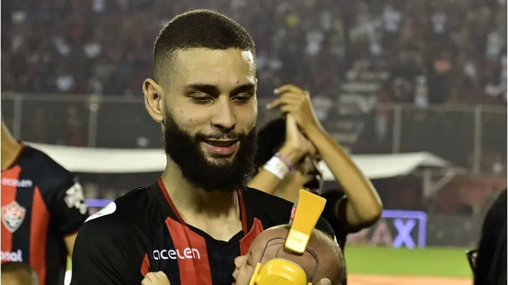 Wagner Leonardo, jogador do Vitoria posa para foto antes na partida contra Guarani no estadio Barradao pelo campeonato Brasileiro B 2023. Foto: Walmir Cirne/AGIF
