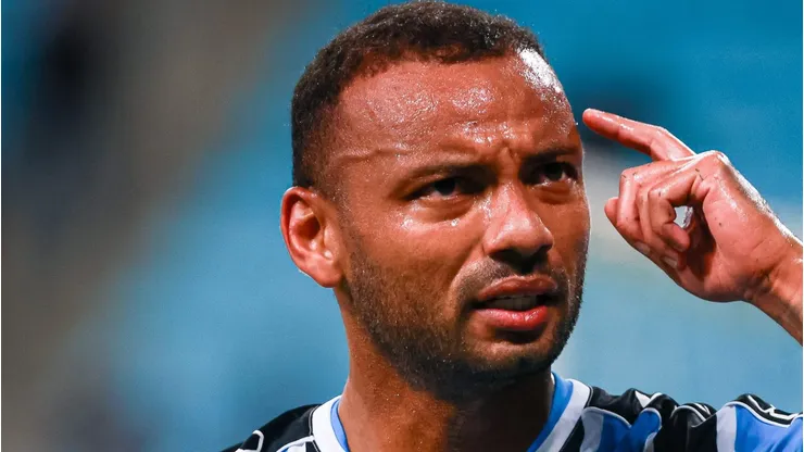 JP Galvao jogador do Gremio comemora seu gol durante partida contra o Sao Jose no estadio Arena do Gremio pelo campeonato Gaucho 2024. Foto: Maxi Franzoi/AGIF