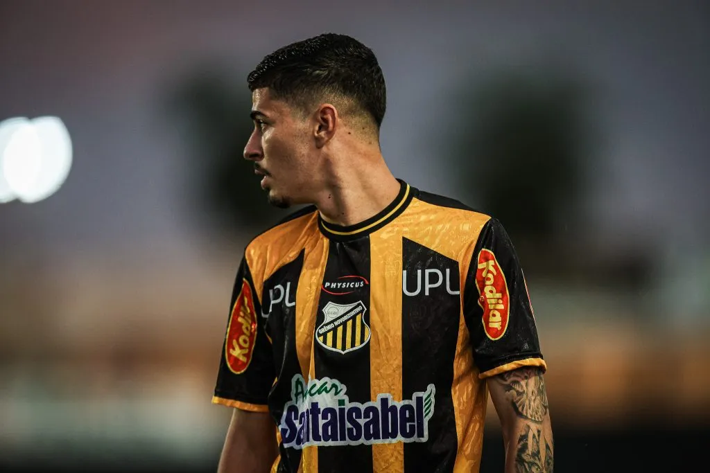 Rômulo foi “anunciado” por Abel no Palmeiras – Foto: Pedro Zacchi/AGIF.