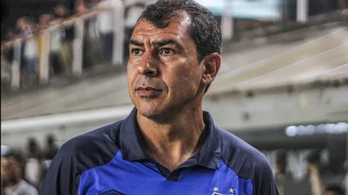 Carille dá aval e Sabtos pode passar por mudanças. Foto: Reinaldo Campos/AGIF