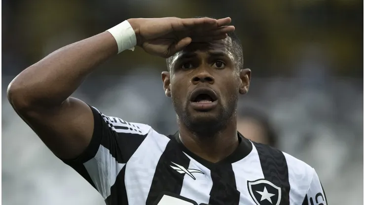 Júnior Santos é prioridade na caserna Tricolor - Foto: Jorge Rodrigues/AGIF