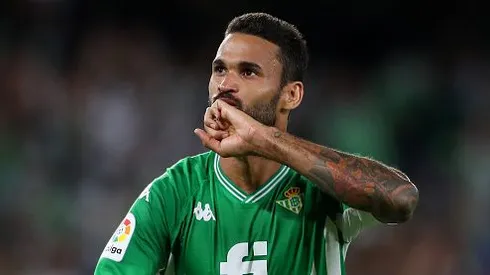 Foto: Fran Santiago/Getty Images - Willian José comemorando gol pelo Betis