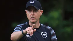 Tiago Nunes, técnico do Botafogo, quer atrapalhar o Mengão - Foto: Vítor Silva/Botafogo