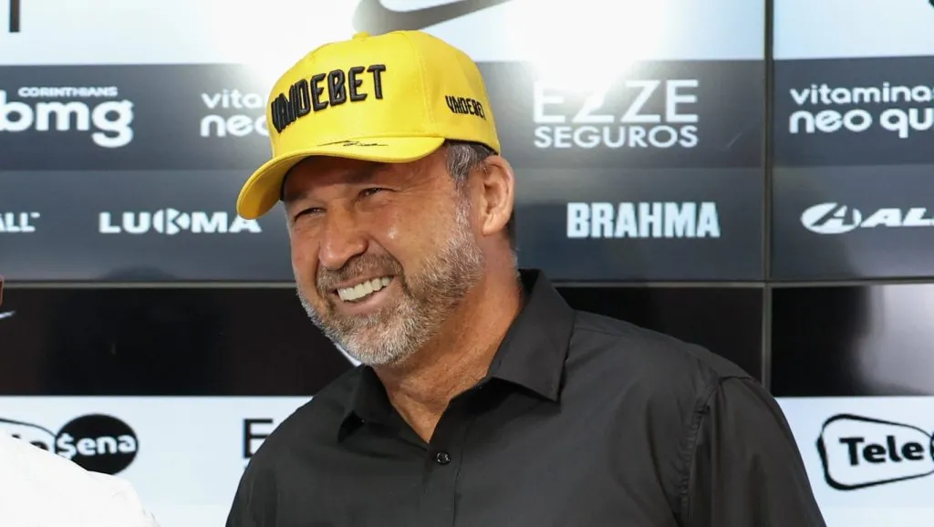 Augusto Melo acertou com novo treinador do Corinthians em 2024 - Foto: Marcello Zambrana/AGIF.