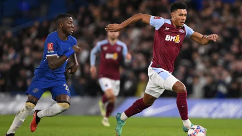 Em Londres, Chelsea e Aston Villa empataram pela quarta rodada da Copa da Inglaterra, o que forçou nova partida para decidir a vaga nas oitavas de final (Foto: Mike Hewitt/Getty Images)