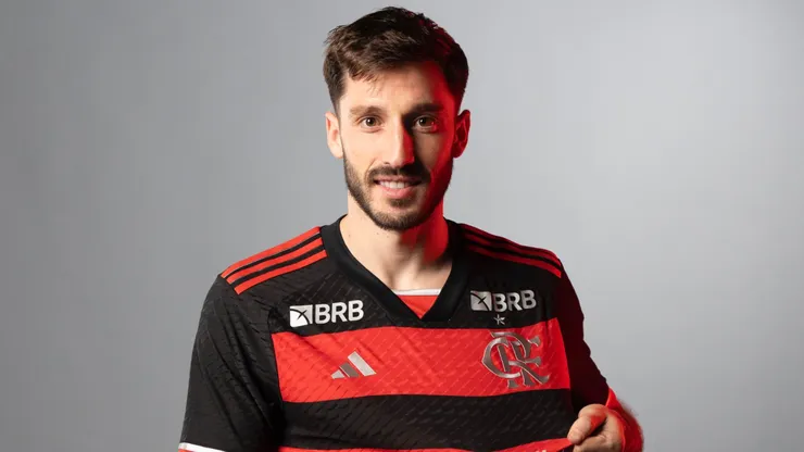 Matías Viña, jogador recém-contratado pelo Flamengo - Foto: Divulgação/Flamengo